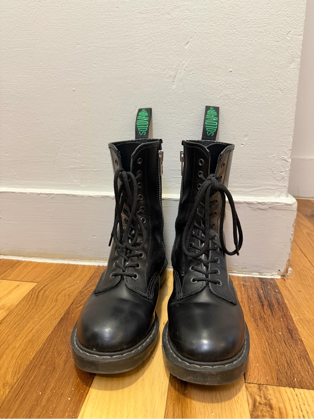 Solovair Black Hi-Shine 11 Eye Zip Derby Boot